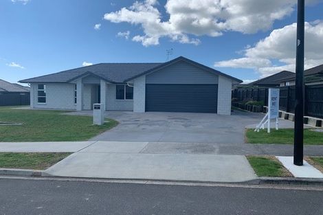Photo of property in 2 Lakeside Terrace, Omokoroa, 3114