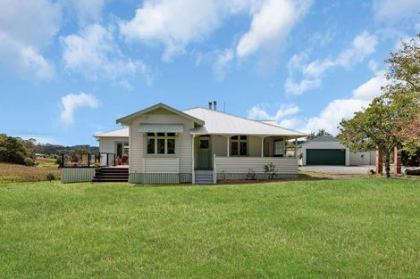 Photo of property in 285 Pataua North Road, Whareora, Whangarei, 0175