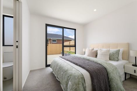 Photo of property in 36 Longburn Road, Henderson, Auckland, 0610