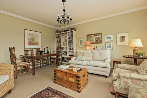 Photo of property in 2/32 Greenwood Road, Havelock North, 4130