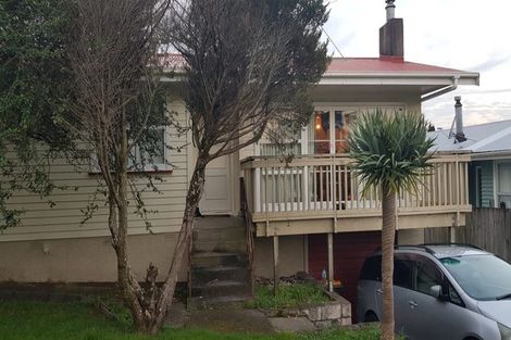Photo of property in 40 Tahi Terrace, Glen Eden, Auckland, 0602