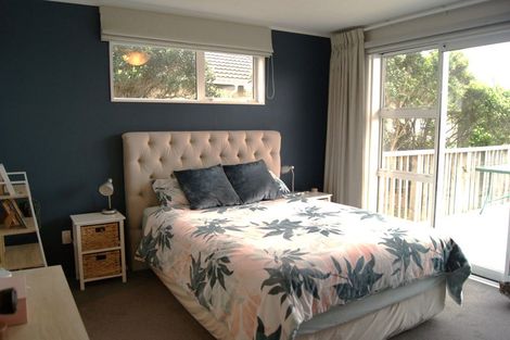 Photo of property in 78 Thurleigh Grove, Karori, Wellington, 6012