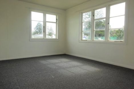 Photo of property in 34 Koputara Road, Himatangi Beach, Foxton, 4891