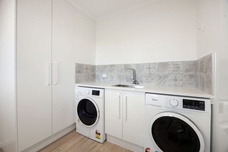 Photo of property in 26 Mount View Road, Melville, Hamilton, 3206