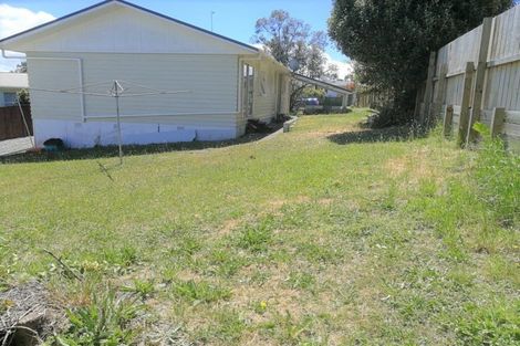 Photo of property in 18 Trinidad Road, Sunnynook, Auckland, 0620