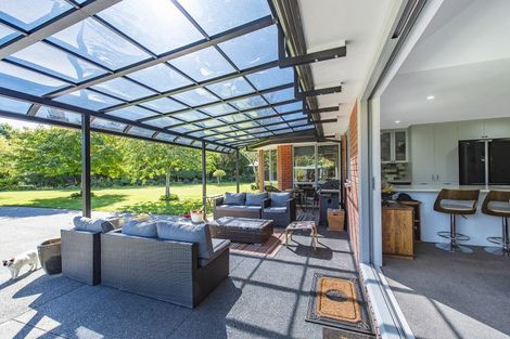 Photo of property in 17 Bridge Street, Southbridge, 7602