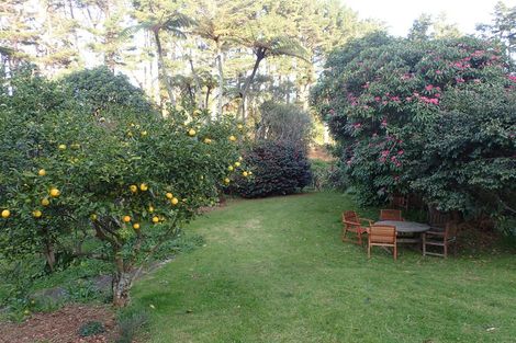 Photo of property in 15 Linda Street, Oakura, 4314