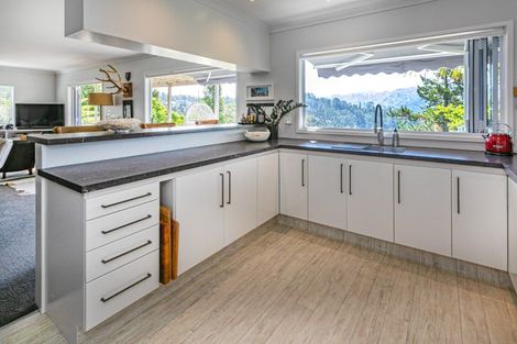 Photo of property in 5 Hillside Lane, Tairua, 3508