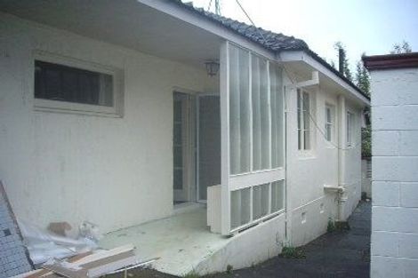 Photo of property in 2/198 Onewa Road, Birkenhead, Auckland, 0626