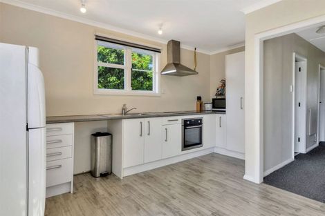 Photo of property in 23 Miro Street, Merrilands, New Plymouth, 4312