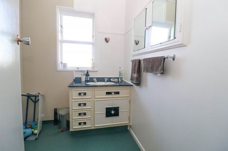 Photo of property in 203 Moanataiari Street, Thames, 3500