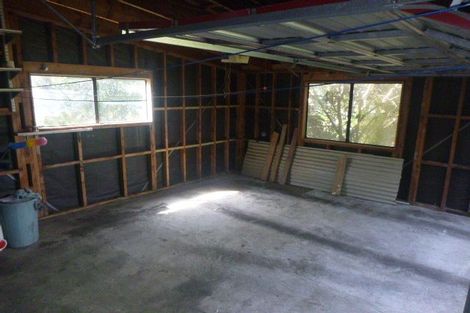 Photo of property in 6 Jacaranda Grove, Maungaraki, Lower Hutt, 5010