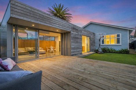 Photo of property in 185 Coutts Street, Rongotai, Wellington, 6022