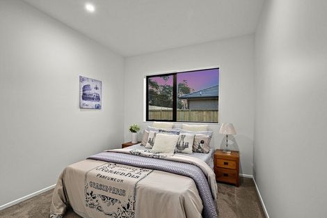 Photo of property in 18 Konoba Avenue, Kumeu, 0810