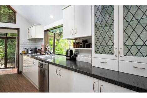 Photo of property in 7 Shalamar Drive, Cashmere, Christchurch, 8022