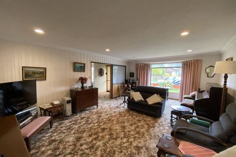 Photo of property in 132 Reynolds Avenue, Bishopdale, Christchurch, 8053