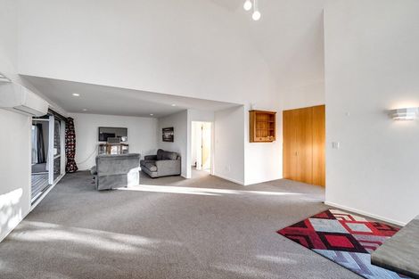 Photo of property in 2/5 Tahi Place, Belfast, Christchurch, 8051