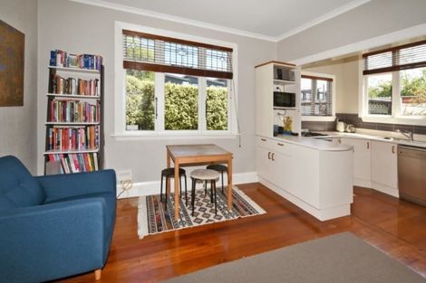 Photo of property in 12 Packe Street, Edgeware, Christchurch, 8013