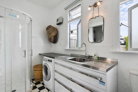 Photo of property in 129 Waimea Road, Nelson South, Nelson, 7010