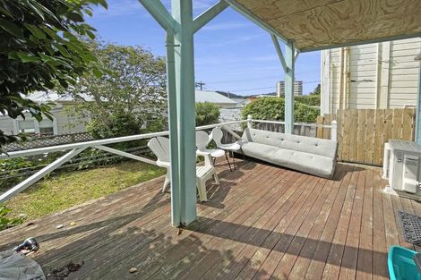 Photo of property in 127 Wallace Street, Mount Cook, Wellington, 6021