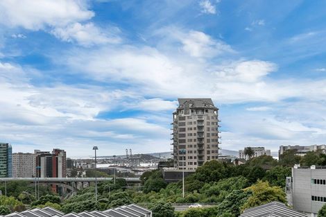 Photo of property in Luna Apartments, 4m/16 Burton Street, Grafton, Auckland, 1010