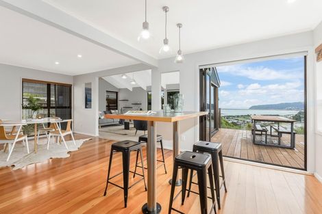 Photo of property in 55 Kahu Road, Paremata, Porirua, 5024