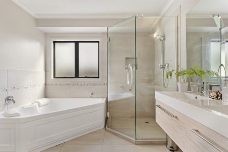 Photo of property in 115 Gravatt Road, Papamoa Beach, Papamoa, 3118