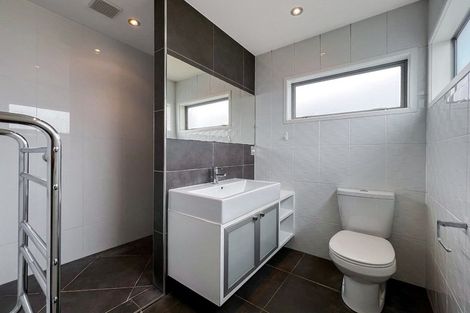 Photo of property in 1 Powercourt Drive, Flat Bush, Auckland, 2019