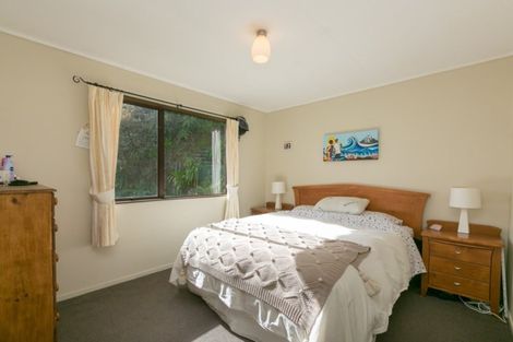Photo of property in 77 Poplar Grove, Whalers Gate, New Plymouth, 4310