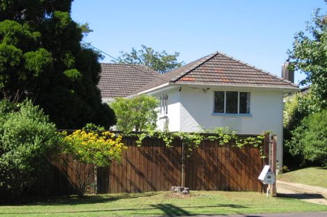 Photo of property in 77 Te Atatu Road, Te Atatu South, Auckland, 0610