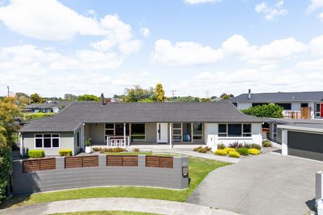 Photo of property in 9 Grassy Downs Place, St Andrews, Hamilton, 3200