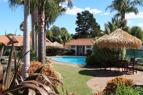 Photo of property in 36 Gillett Place, Botany Downs, Auckland, 2014