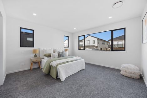 Photo of property in 8 Mill Hill Close, Flat Bush, 2019