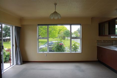 Photo of property in 19 Niddry Crescent, Winton, 9720
