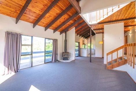 Photo of property in 413 Henderson Valley Road, Henderson Valley, Auckland, 0612