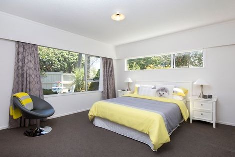 Photo of property in 1/57 Butley Drive, Farm Cove, Auckland, 2012
