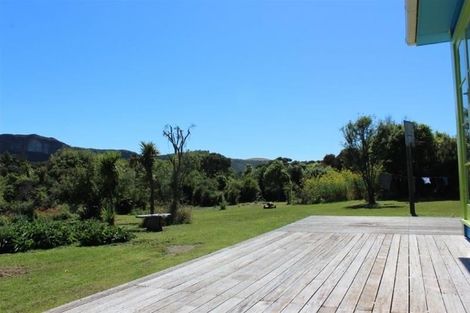 Photo of property in 176 Wharariki Road, Puponga, Collingwood, 7073