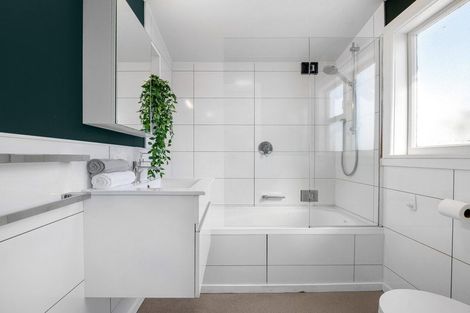 Photo of property in 10 Saint James Street, Southbridge, 7602