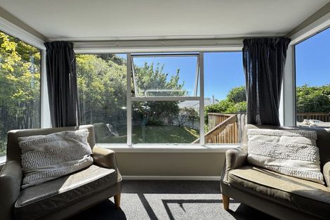 Photo of property in 6 Mahoe Street, Tawa, Wellington, 5028