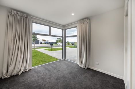 Photo of property in 61 Mclarin Road, Glenbrook, Waiuku, 2681
