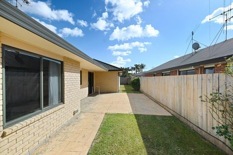 Photo of property in 36 Cairns Crescent, Rototuna, Hamilton, 3210
