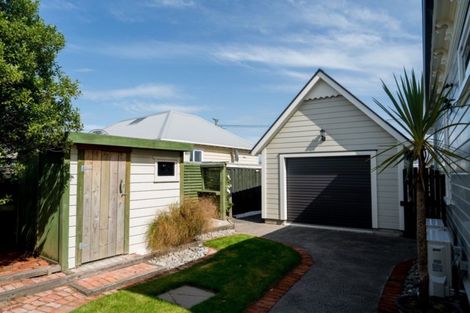 Photo of property in 73 Royal Crescent, Saint Kilda, Dunedin, 9012