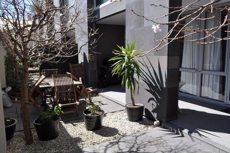 Photo of property in Sanctum Apartment, 10 Ebor Street, Te Aro, Wellington, 6011