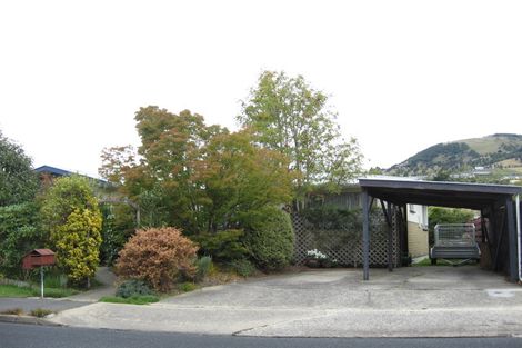 Photo of property in 30 Kinmont Crescent, Kinmont Park, Mosgiel, 9024