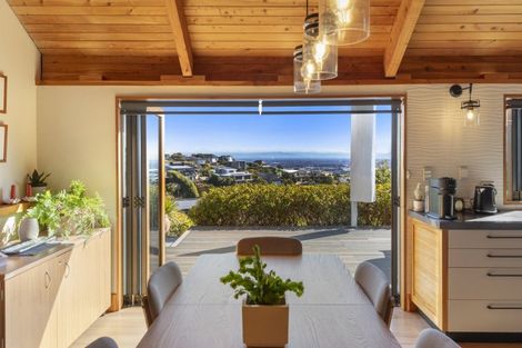 Photo of property in 170a Moncks Spur Road, Mount Pleasant, Christchurch, 8081