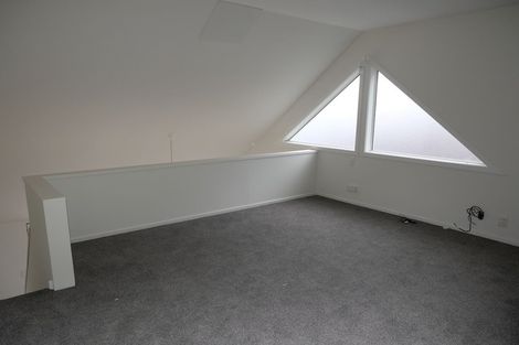 Photo of property in 22 Dart Place, Fernhill, Queenstown, 9300