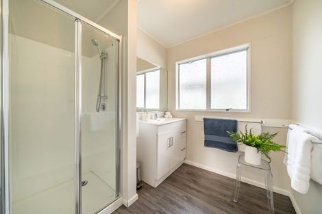 Photo of property in 31 Aniseed Grove, Timberlea, Upper Hutt, 5018