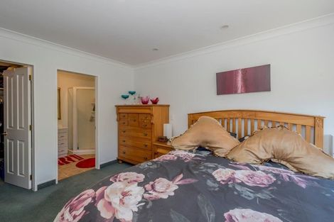 Photo of property in 16 Barrett Drive, Waikanae Beach, Waikanae, 5036