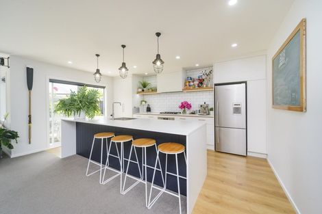 Photo of property in 3 Waimarama Court, Roslyn, Palmerston North, 4414