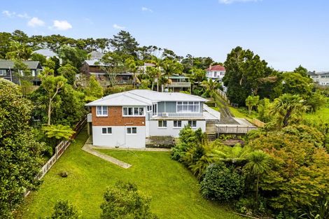 Photo of property in 180a Old Titirangi Road, New Lynn, Auckland, 0600